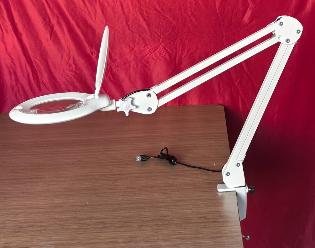 NEW USB LED Magnifying Lamp with White-Yellow-Mixed Light 9711USB - 副本