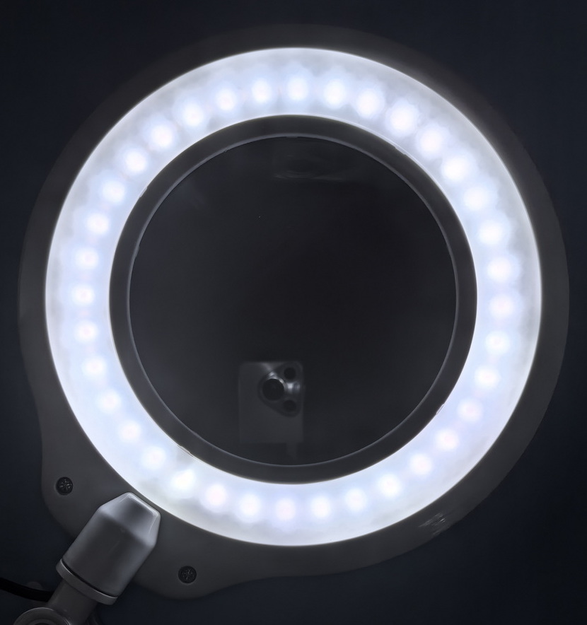 NEW Remote Control USB LED Magnifying Lamp with White-Yellow-Mixed Light 9711USB-RC